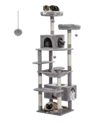 Árbol y torre grande para gatos de interior con postes para rascar por 49.19€