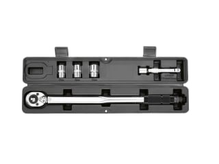 Llave dinamométrica con accesorios por solo 7,99€