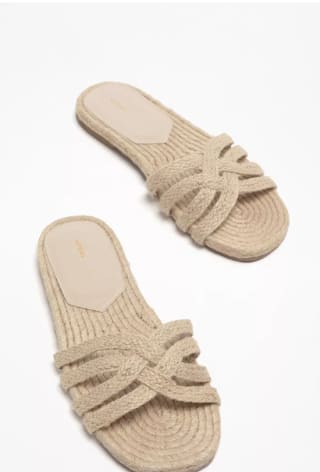 Sandalia plana efecto natural para mujer por 4.99€