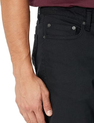 Amazon Essentials Men's Straight-Fit Stretch Jean for £10.94