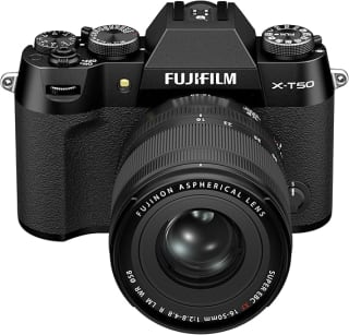 Fujifilm X-T50 + XF16-50 Black voor €1.424 bij Amazon