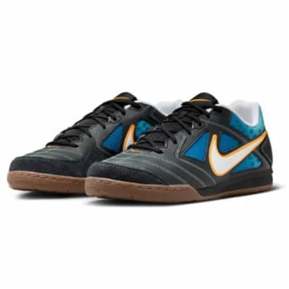 Gato Zapatillas Nike Hombre Negro/Azul Oferta $71.990 Disponible en Bold, Chile