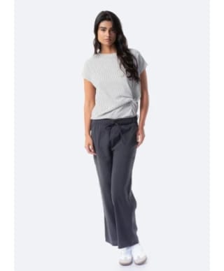Pantalón largo recto fluido de mujer TEX por 12.99€.