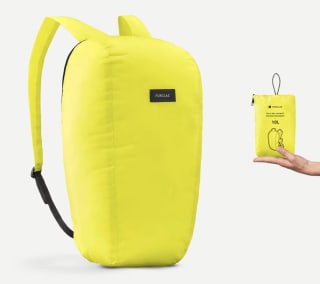 Mochila plegable de montaña y trekking viaje 10L Forclaz Compact por 2.99€