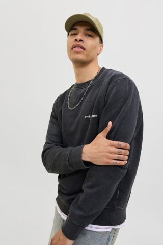 Jack & Jones Sudadera Regular Fit por 22,74€