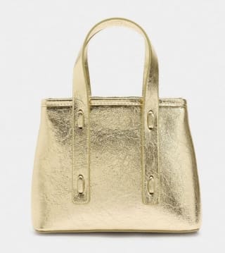 Bolso Tote efecto craquelado por 12.99€.