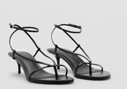 Sandalia tiras finas tacón por 9.99€
