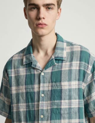 Camisa casual American Eagle (manga corta) por $239 en Liverpool