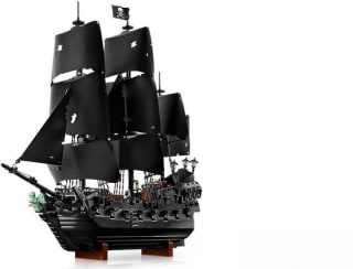 Lego Het piratenschip van kapitein Jack Sparrow voor €269,99 met Bol select