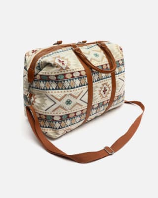 Bolsa fin de semana con estampado jacquard y bandolera extraíble por 22€
