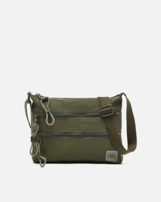 Bolso bandolera pequeño en nylon color verde claro por 12€