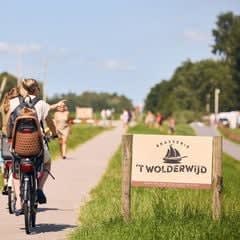 RCN Vakantiepark Zeewolde — chalet de Krooneend voor €265,02 bij BungalowSpecials