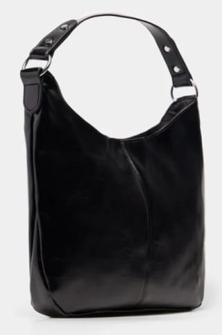 Bolso saca de hombro por 12.99€.