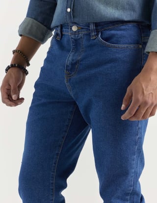 Jeans straight Aero lavado medio para hombre por $164.50 en Liverpool
