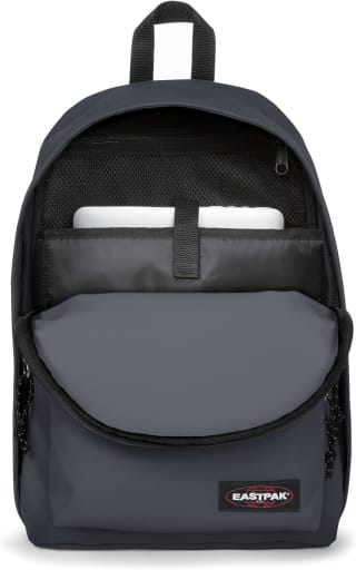 Eastpak OUT OF OFFICE rugzak (27 L) voor €30,99 bij Amazon