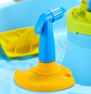 Little Tikes Fun Zone Battle Splash watertafel voor €16,99 bij Bol