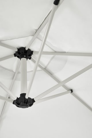 Parasol 295 cm en tela y acero Gerran por 34,95€ en Sklum
