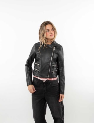 Chaqueta Crop Ecocuero Mujer Icono por $12.000 en ABC Chile