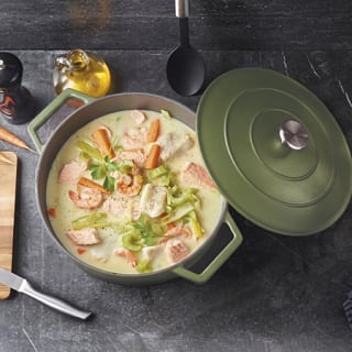 Cocotte en fonte d'acier ovale Sauter 30 cm à 39,99€ chez E.Leclerc