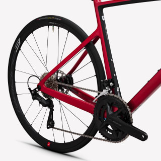 Van Rysel EDR CF Shimano 105 12 vitesses pour 1.898,99€ chez Decathlon