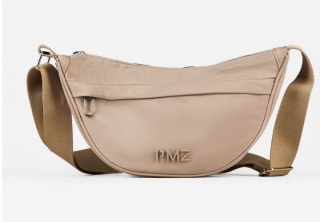 Bolso Bandolera Riñonera de nylon por 15.99€.