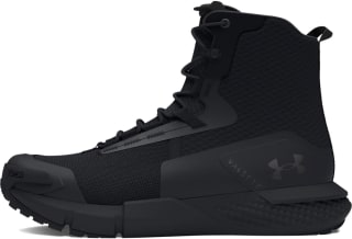 Under Armour Charged Valsetz para hombre por $1,979.10 en Amazon