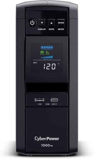 CyberPower CP1000PFCLCD UPS 1000VA 600W por $3,645 en Amazon