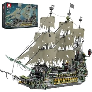 LEGO Icons Barco Pirata del Capitán Jack Sparrow 10365 por $6,835 en Amazon