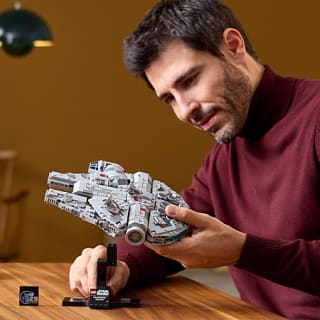 LEGO Millennium Falcon 75375 pour 58,09€ chez E.Leclerc