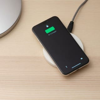 LIVBOJ Cargador Inalámbrico Blanco por 4,99€