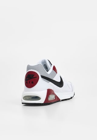 Nike Air Max IVO por solo 64,90€