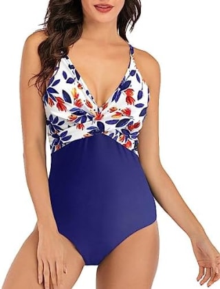 WEIMEY traje de baño para mujer (una pieza) por $96 en Amazon