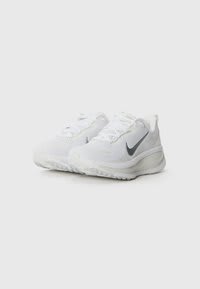 Nike Performance VOMERO 18 Zapatillas running asfalto por 67.96€ en Zalando