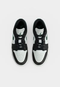Jordan AIR JORDAN 1 UNISEX sneakers laag voor €77,95 bij Zalando