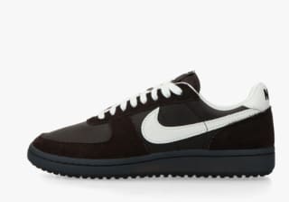 baskets nike field general 82 SP à 66€
