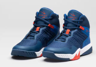 TARMAK kids Basketbalschoenen voor €14,99 bij Decathlon