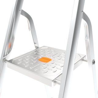 Escabeau aluminium 6 marches Magnusson à 49,90€ chez Castorama