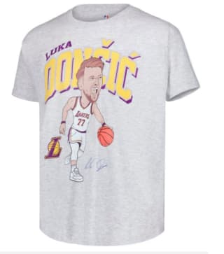 Camiseta con el personaje de Luka Doncic de Los Angeles Lakers para Peques a 10.8€