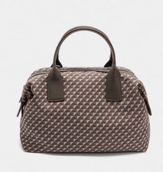 Bolso Tote estampado nylon por 12.99€.