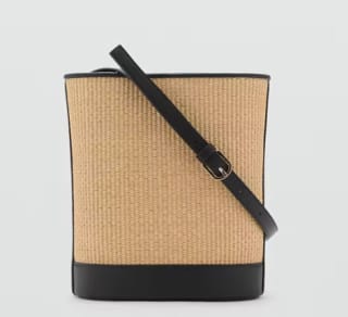 Bolso bucket efecto rafia tamaño mediano por 14.99€