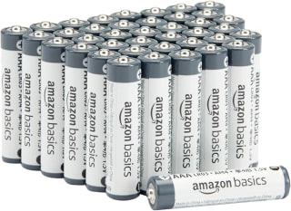 Amazon Basics Paquete 40 pilas alcalinas AAA por 5,88€ y las AA por 7,07€