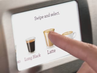 Sage The Barista Touch SES880 voor €699 bij iBOOD