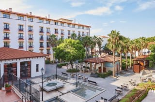 Escapada PortAventura World: hotel 4* + 2 días parques por 52€ en Buscounchollo