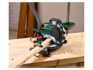 PARKSIDE Afkortzaag met verstekfunctie 1500 W - zaagblad 210 mm voor €69,99 bij Lidl