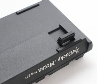 Ducky Mecha Pro SF RGB Zwart Cherry MX Red toetsenbord voor €34,95 bij Megekko