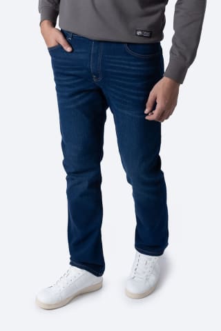 Jeans straight azul por $149 en Hang Ten