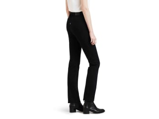 LEVI'S Jeans straight 724 para mujer por $264.50 en Liverpool