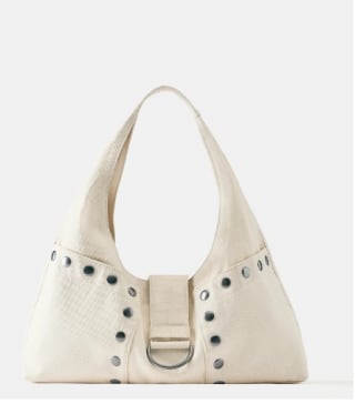 Bolso de hombro con tachuelas por 12.99€