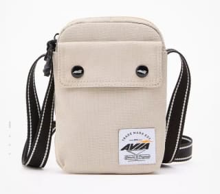 Bandolera Avia para hombre por 3.99€.