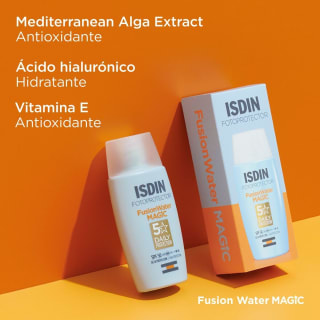 ISDIN Fusion Water Magic SPF 50 (50ml) por $333 en Amazon
